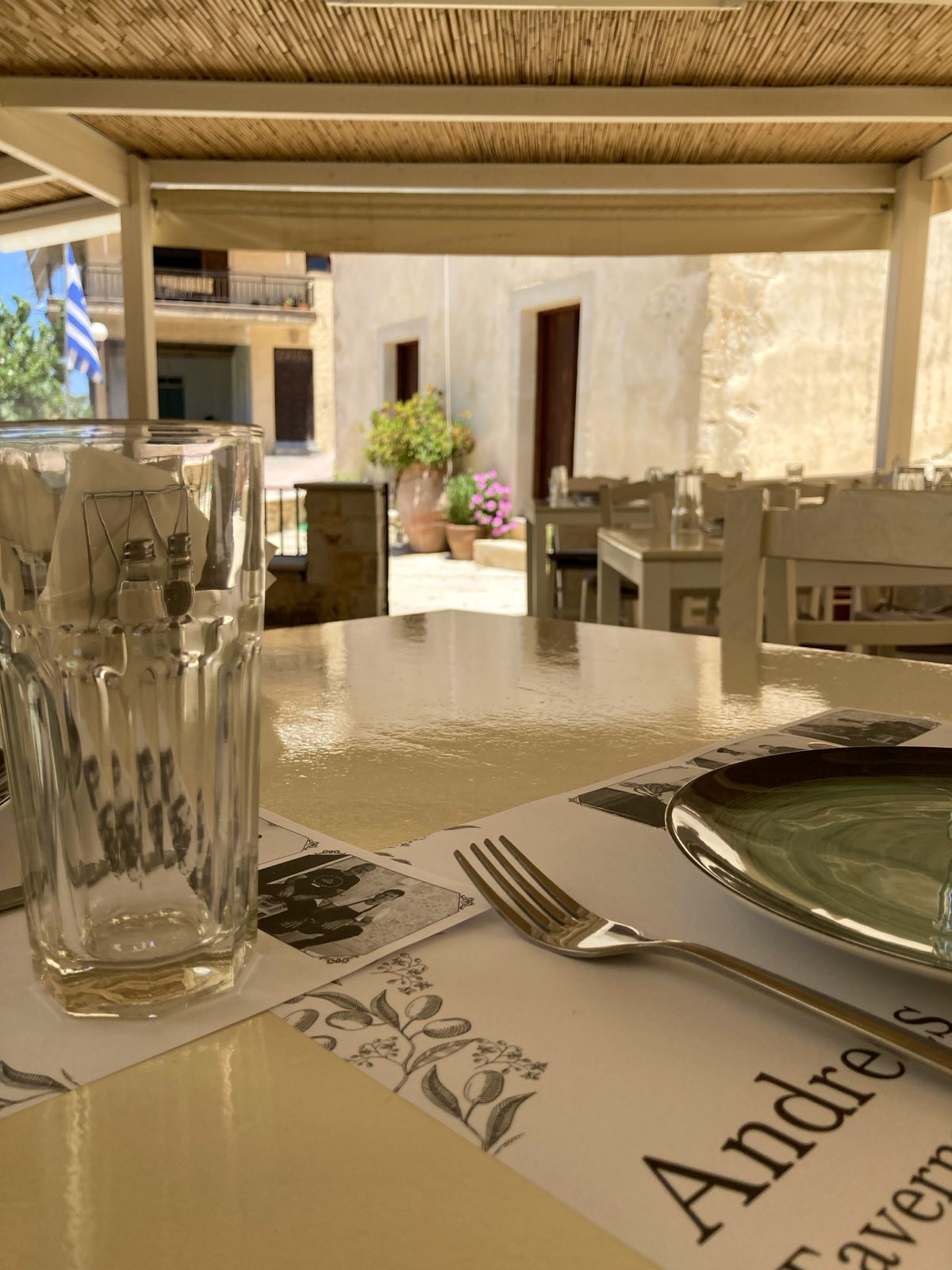 Taverna Andreas External Place 4, Ταβέρνα Ανδρέας Εξωτερικός Χώρος, Ταβέρνα Αντρέας Αγία Τριάδα Ρέθυμνο, Παραδοσιακή ταβέρνα & κρητική κουζίνα στο Ρέθυμνο, Andreas Tavern – Agia Triada Rethymno, Traditional tavern & Cretan cuisine in Rethymno, Andreas Tavern – Traditionelle Taverne & kretische Küche in Rethymno, Taverne Andreas – Taverne traditionnelle et cuisine crétoise à Réthymnon, Κρητικό Φαγητό, Τοπική κουζίνα